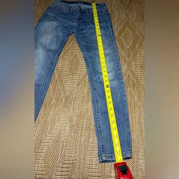 Urban Outfitters BDG Mid Rise Straight Denim Jeans,Medium Wash, Size 25W, 26L - Picture 7 of 9